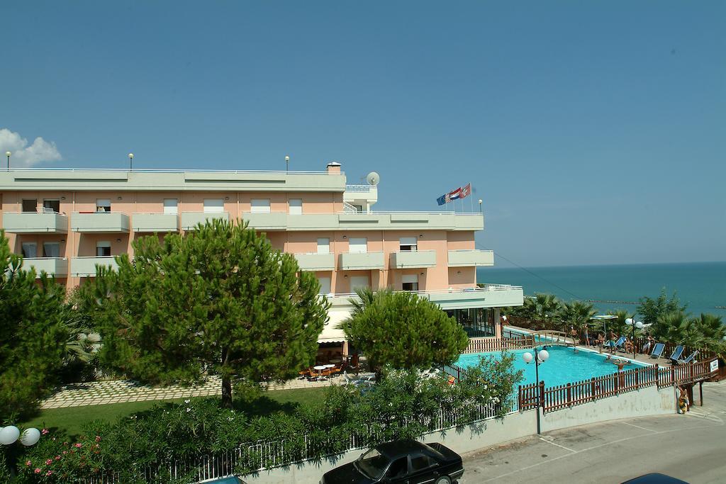 Residence Azzurro Massignano Zimmer foto